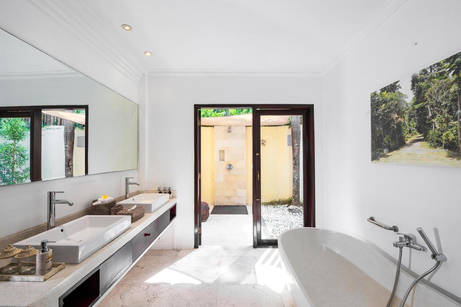 Villa Manis Canggu ภายนอก รูปภาพ